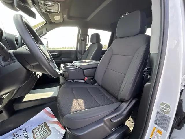2026 GMC Sierra 3500HD Crew Cab, Long Bed, Pro Dual Rear Wheel, 4WD