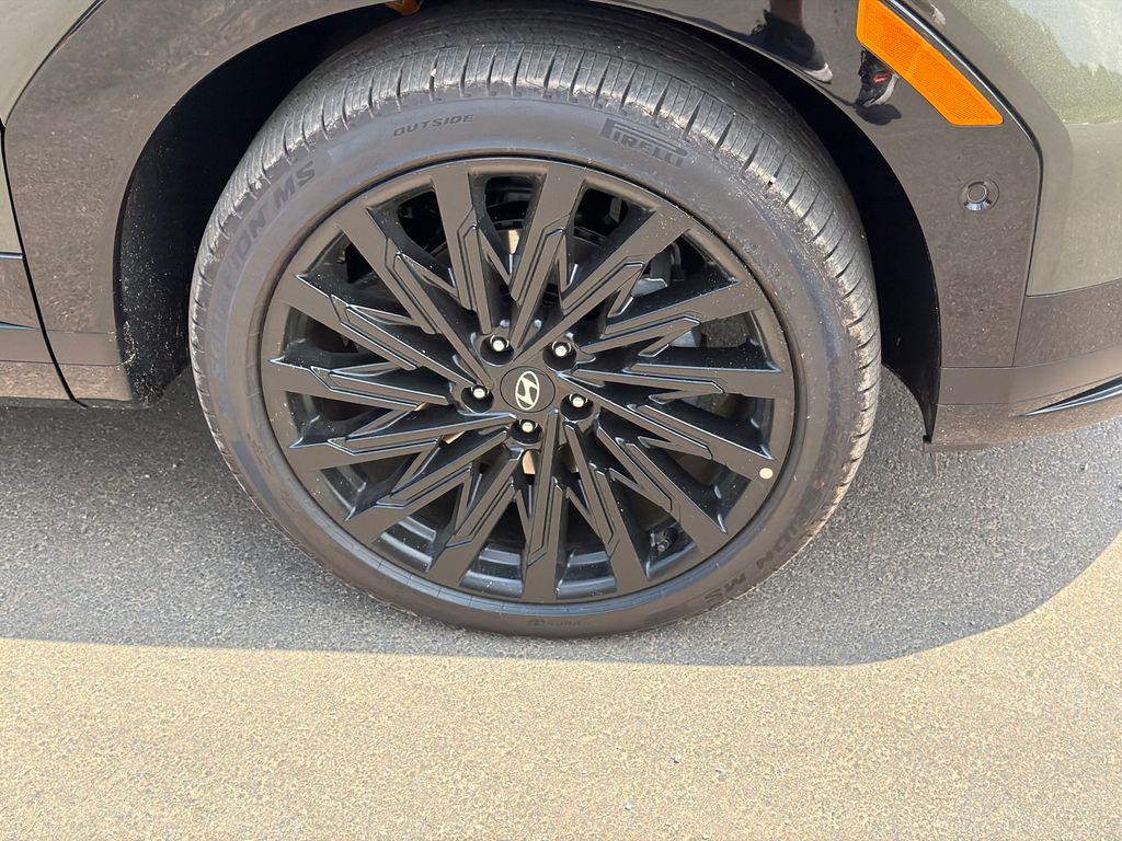 New 2026 Green Hyundai Calligraphy FWD image 13