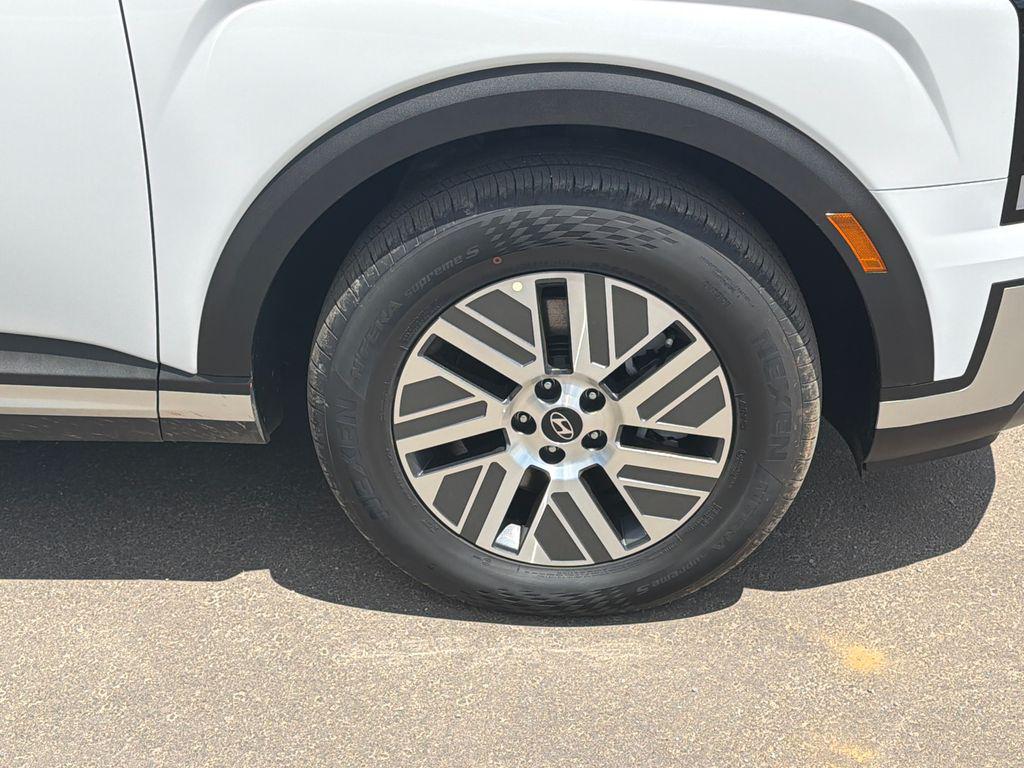 New 2026 White Pearl HYUNDAI Blue SEL 7P image 13