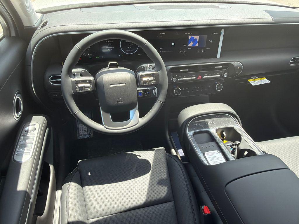 New 2026 White Pearl HYUNDAI Blue SEL 7P image 23