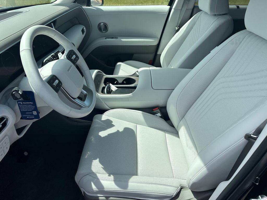 New 2026 Abyss Black HYUNDAI Blue SEL 7P image 10