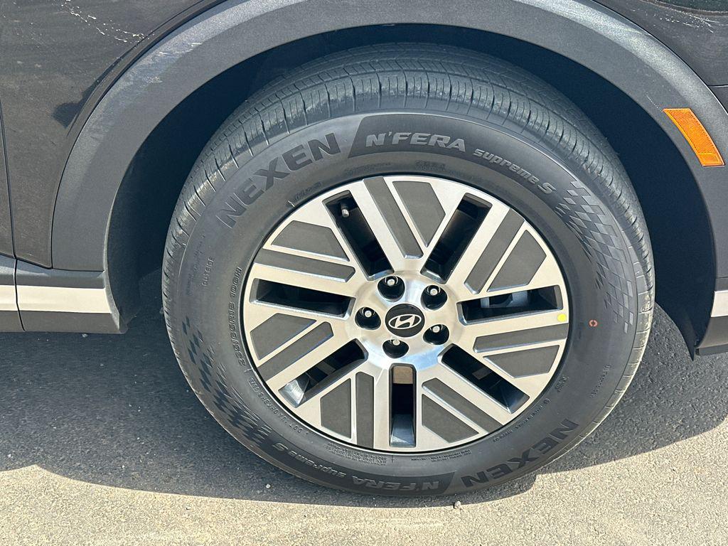 New 2026 Abyss Black HYUNDAI Blue SEL 7P image 13