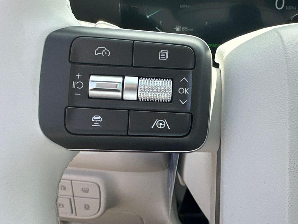 New 2026 Abyss Black HYUNDAI Blue SEL 7P image 25
