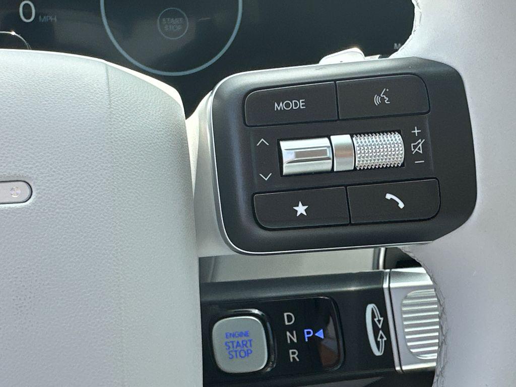 New 2026 Abyss Black HYUNDAI Blue SEL 7P image 26