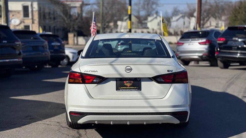 2023 Nissan Altima SV FWD