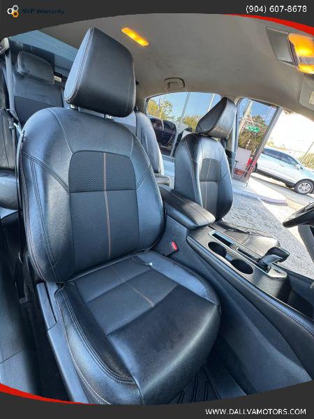 2021 Nissan Altima SR FWD