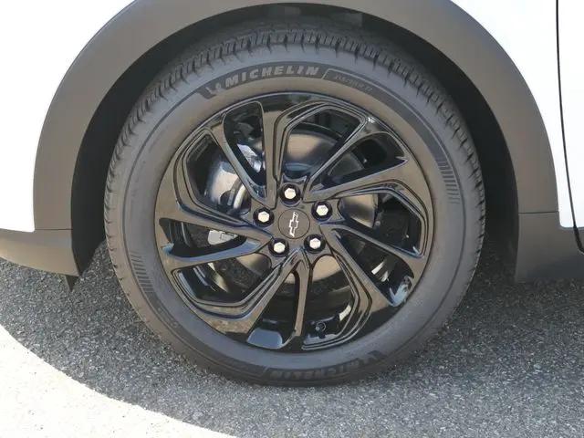 2027 Chevrolet Bolt RS FWD