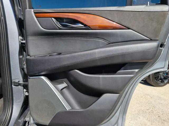 2020 Cadillac Escalade 2WD Luxury