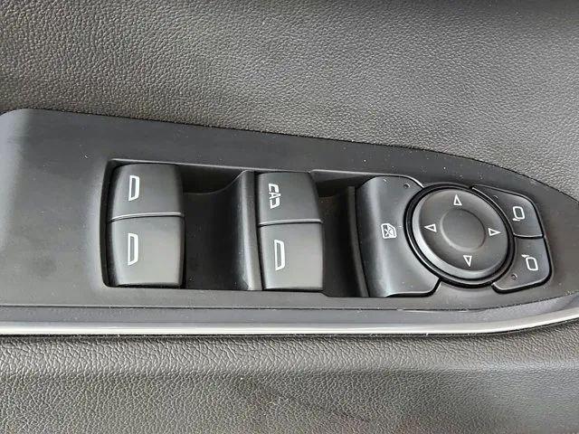 2024 Chevrolet Silverado 1500 4WD Crew Cab Short Bed LT