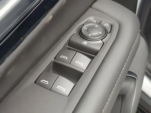 2026 Chevrolet Suburban LS, 4WD