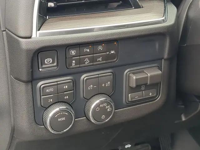 2026 Chevrolet Suburban LS, 4WD