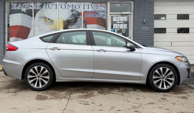 2020 Ford Fusion SE