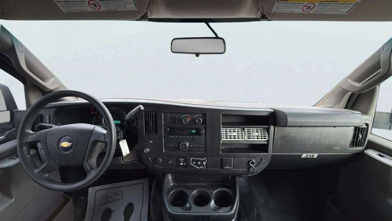 2021 Chevrolet Express Cutaway Work Van