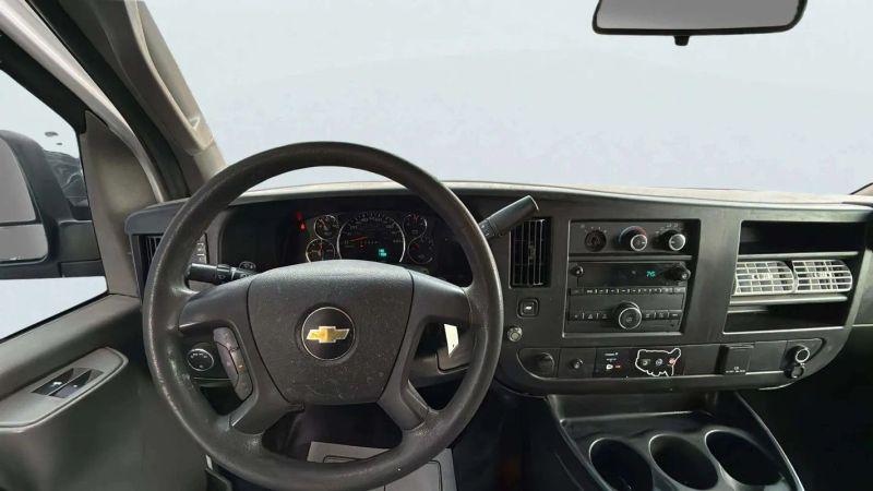 2021 Chevrolet Express Cutaway Work Van