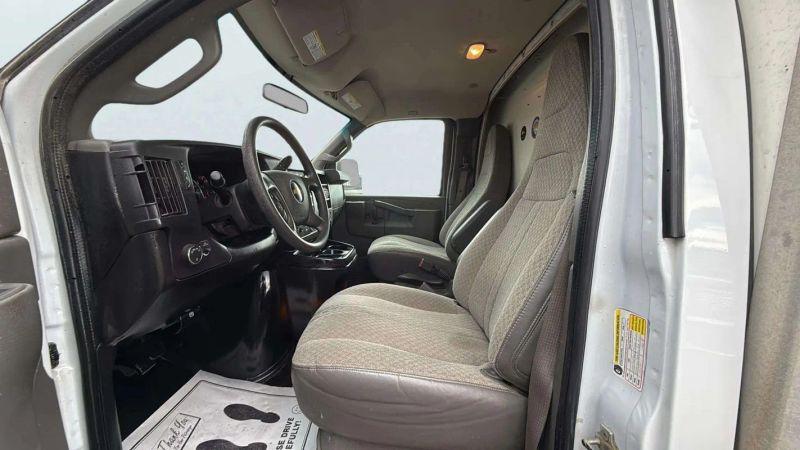 2021 Chevrolet Express Cutaway Work Van