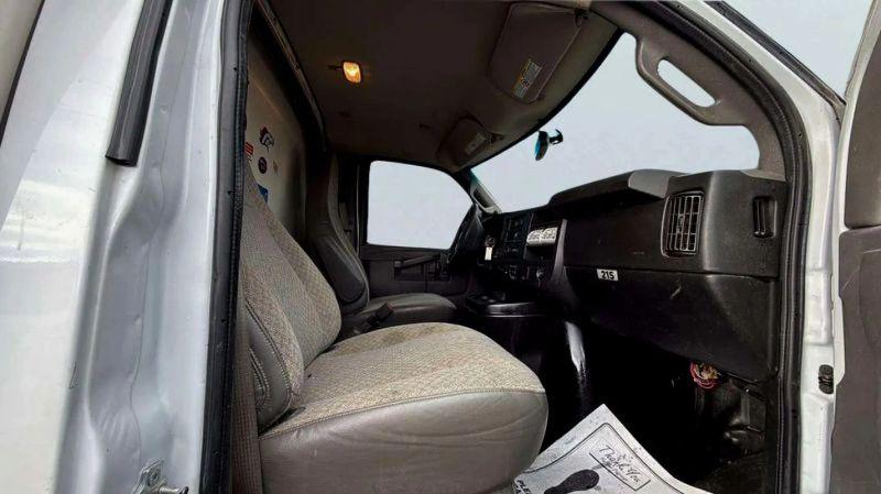 2021 Chevrolet Express Cutaway Work Van