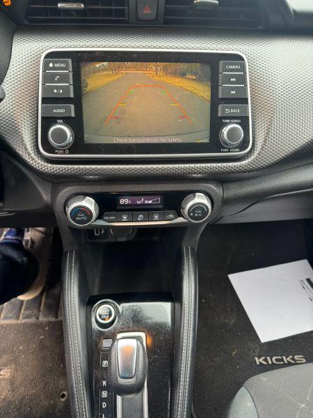 2020 Nissan Kicks SV Xtronic CVT