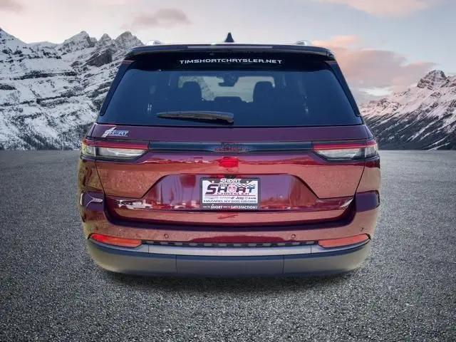 2026 Jeep Grand Cherokee Altitude 4x4