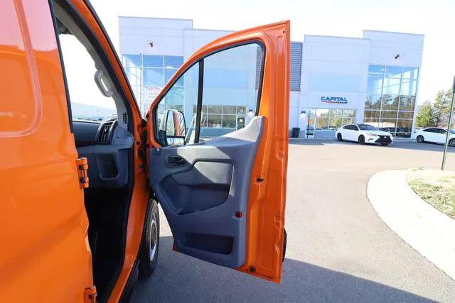 2019 Ford Transit w/60/40 Side Door w/LWB