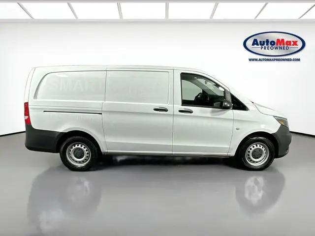 2022 Mercedes-Benz Metris Standard
