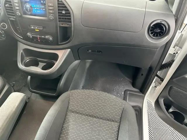 2022 Mercedes-Benz Metris Standard
