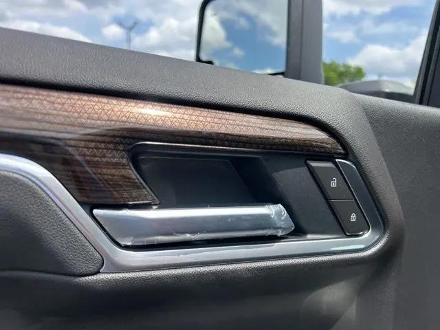 2026 Chevrolet Silverado 2500HD Crew Cab, Standard Bed, LT, 4WD