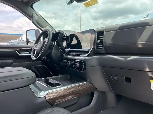 2026 Chevrolet Silverado 2500HD Crew Cab, Standard Bed, LT, 4WD