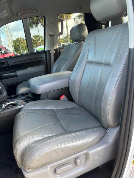 2013 Toyota Tundra Grade 4.6L V8