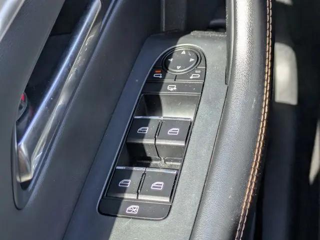 2025 Mazda X-90 3.3 Turbo Premium Plus Package