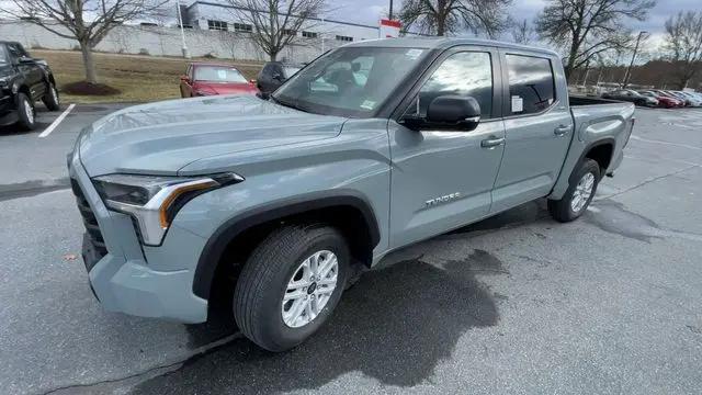 2026 Toyota Tundra SR5 CrewMax 5.5' Bed