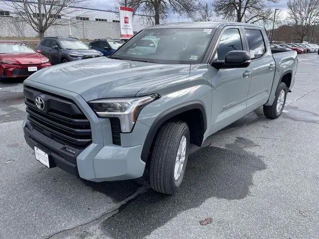 2026 Toyota Tundra SR5 CrewMax 5.5' Bed