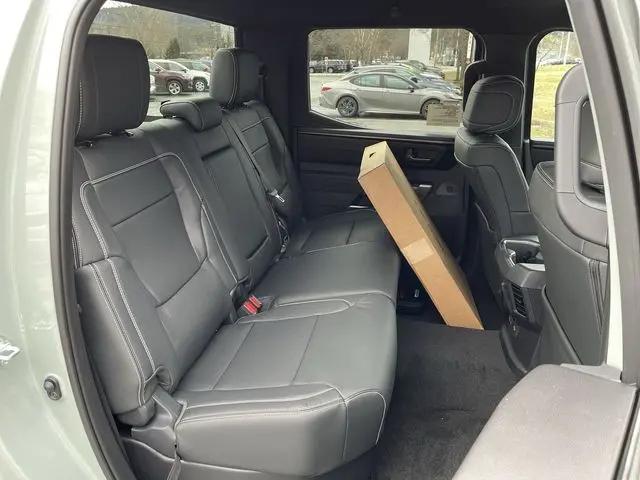2026 Toyota Tundra SR5 CrewMax 5.5' Bed