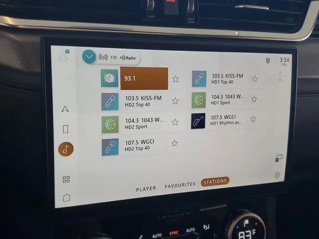2026 Jaguar F-PACE SVR P550 AWD Automatic
