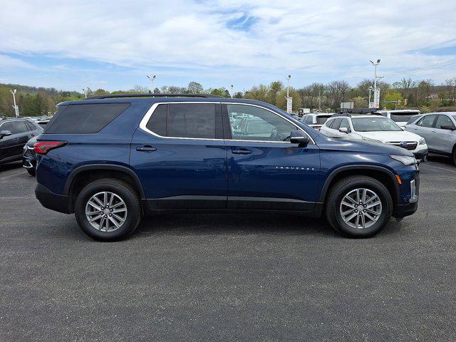 2023 Chevrolet Traverse AWD LT Cloth