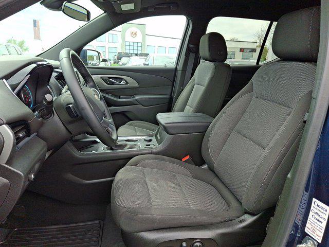 2023 Chevrolet Traverse AWD LT Cloth