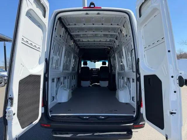 2026 Mercedes-Benz Sprinter 2500 Standard Roof 4-Cyl Diesel