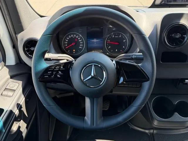 2026 Mercedes-Benz Sprinter 2500 Standard Roof 4-Cyl Diesel