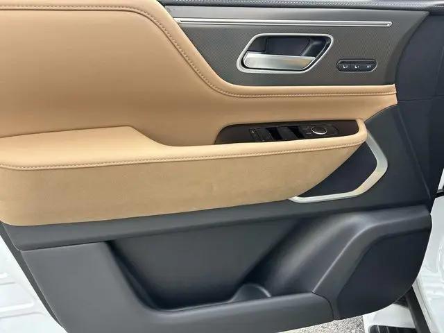 2026 INFINITI QX80 LUXE