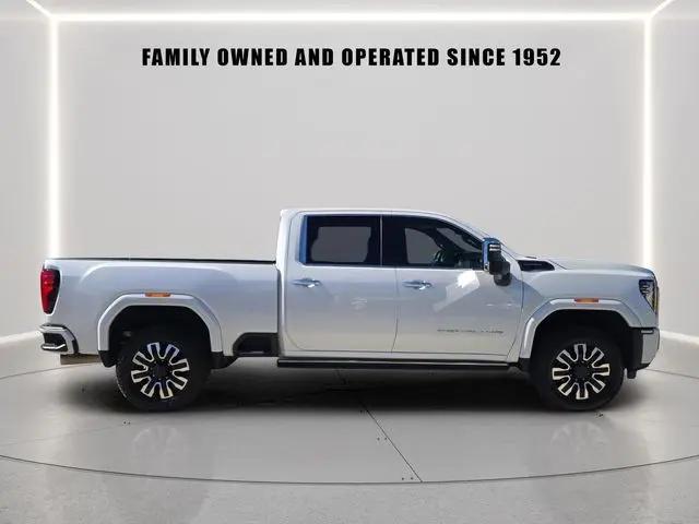 2025 GMC Sierra 2500HD 4WD Crew Cab Standard Bed Denali Ultimate