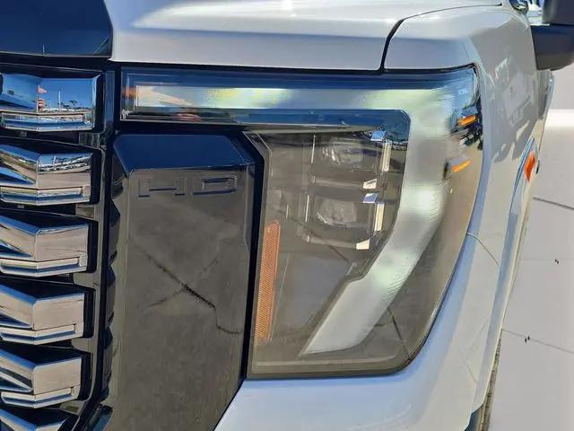 2025 GMC Sierra 2500HD 4WD Crew Cab Standard Bed Denali Ultimate