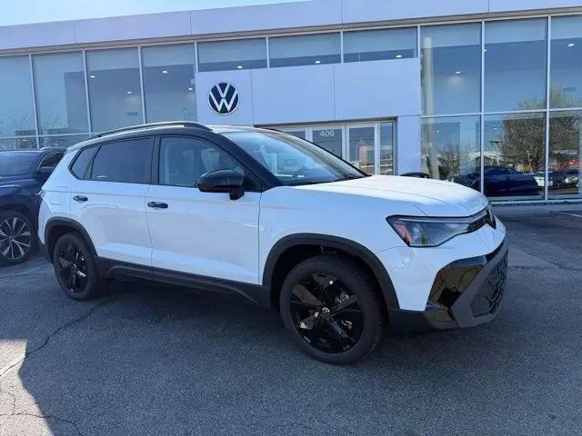 2026 Volkswagen Taos SE Black for sale in Clarksville, IN