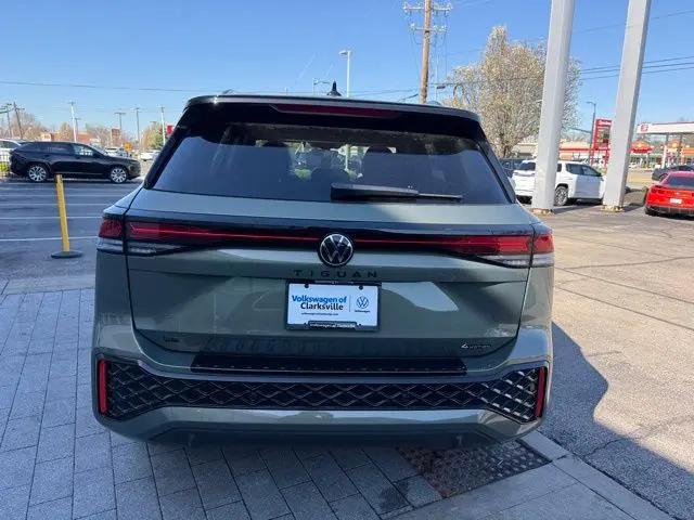 2026 Volkswagen Tiguan SE R-Line Black