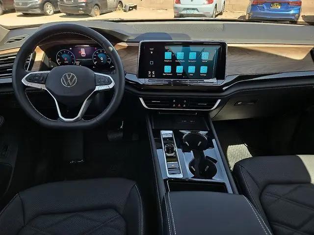 2026 Volkswagen Atlas SE with Technology