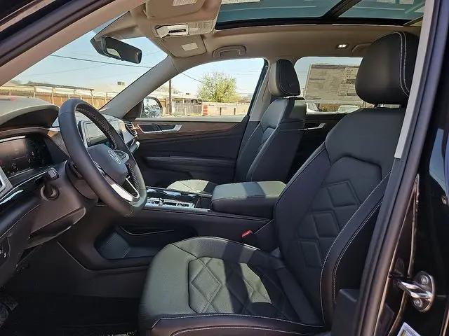 2026 Volkswagen Atlas SE with Technology