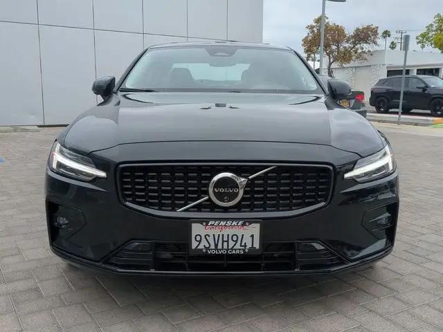 2025 Volvo S60 B5 Plus
