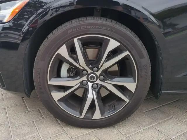 2025 Volvo S60 B5 Plus