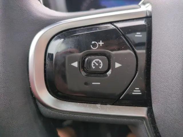 2025 Volvo S60 B5 Plus
