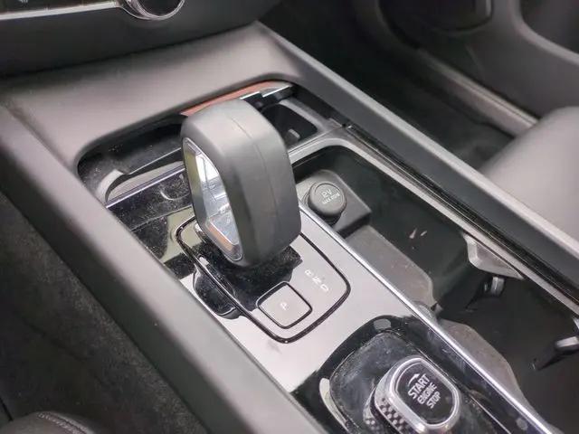 2025 Volvo S60 B5 Plus
