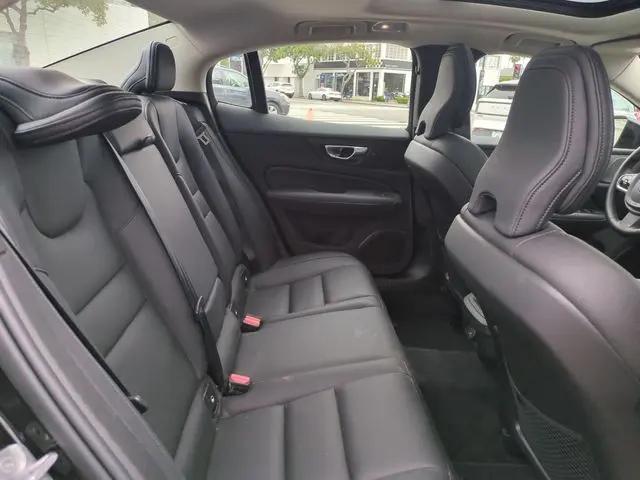2025 Volvo S60 B5 Plus