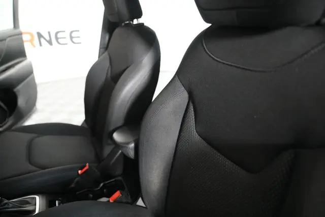 2019 Jeep Renegade Altitude FWD